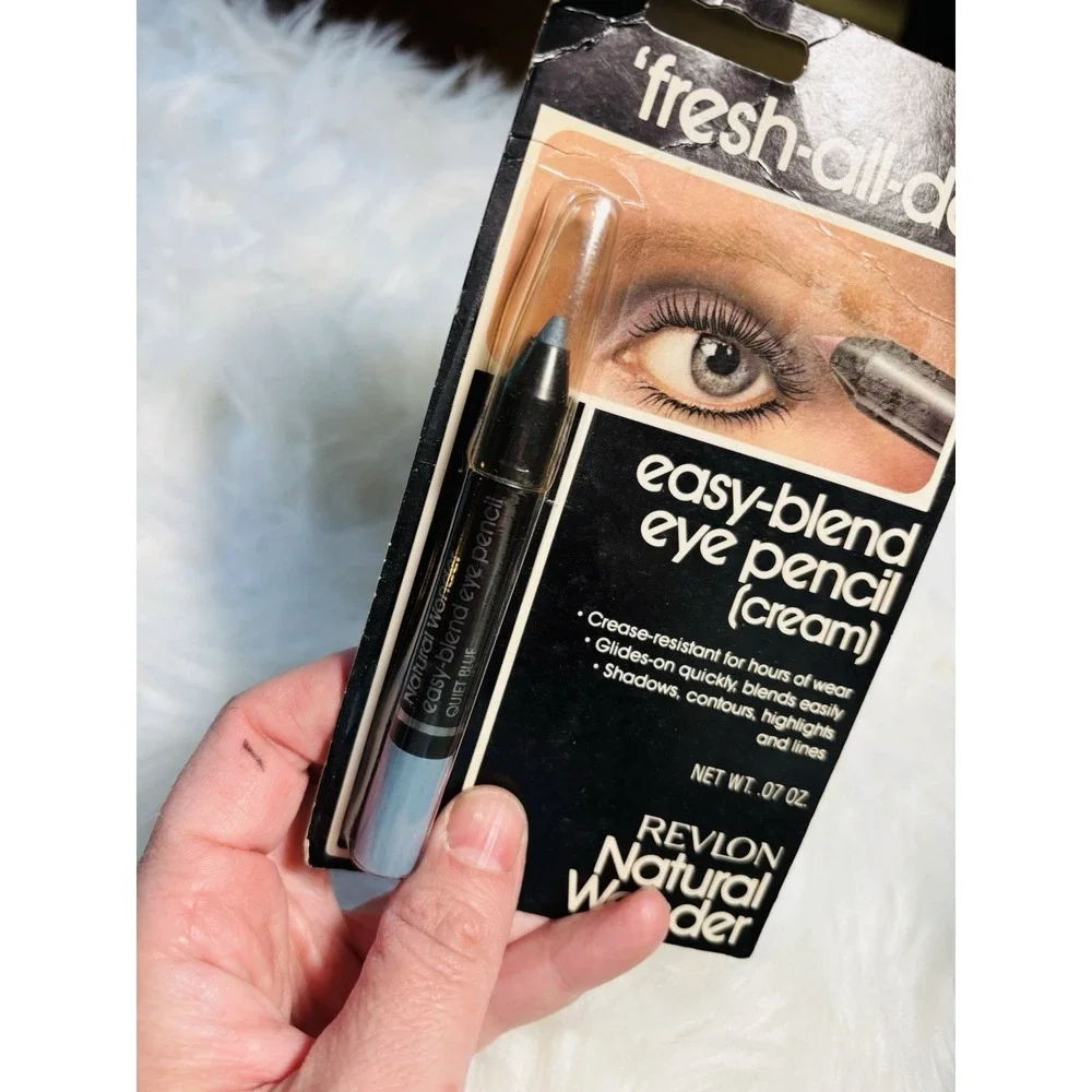 VINTAGE Revlon Natural Wonder Easy Blend NOS‎ eye pencil Quiet Blue 80s Nos